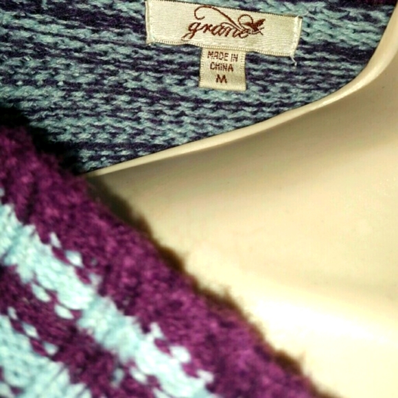 PULLOVER SWEATER - Picture 4 of 5